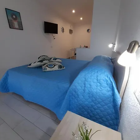 Apartment Lucrezia - *